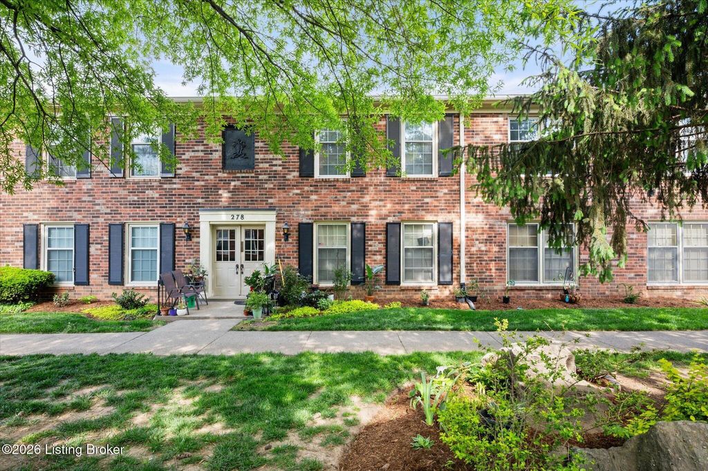 Photo of 278 Salisbury Square #APT 104, Louisville, KY 40207 (MLS # 1715345)