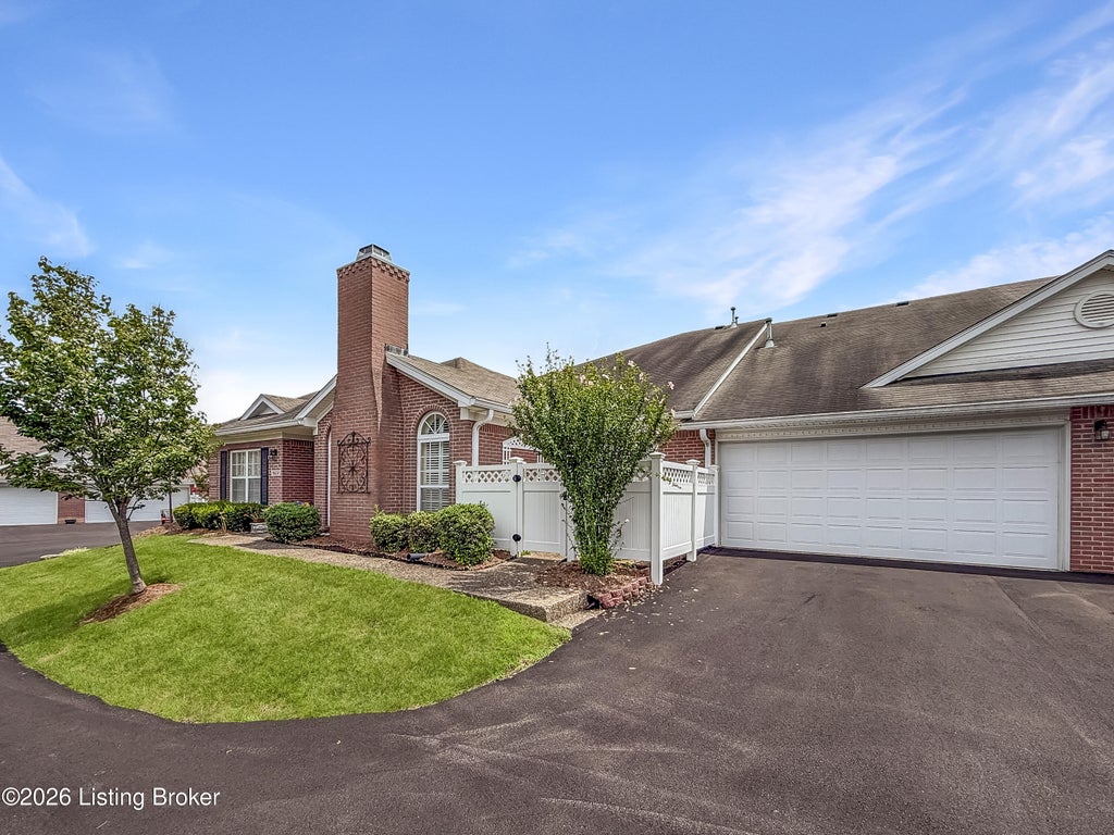 Photo of 9602 Cornell Dr, Louisville, KY 40291 (MLS # 1724188)