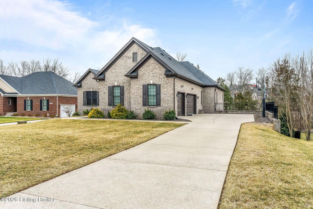 Photo of 2310 Clemons Way, Louisville, KY 40023 (MLS # 1710160)