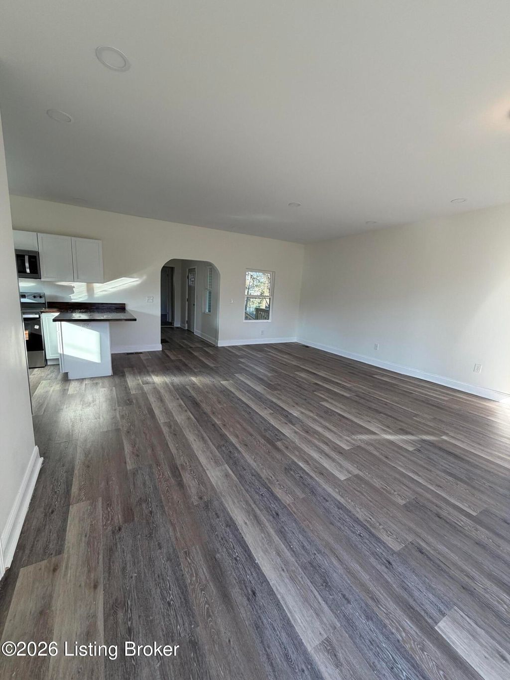 Photo of 666 Curry Ct, Louisville, KY 40211 (MLS # 1711904)