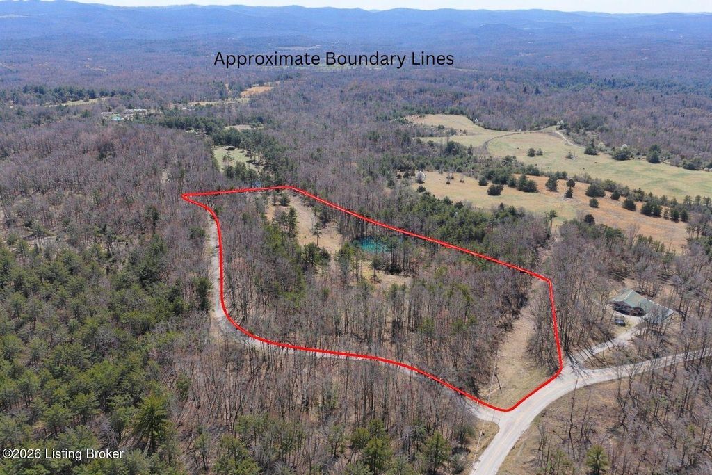 Photo of 130 Ned Ridge Rd, Williamsburg, KY 40769 (MLS # 1713543)