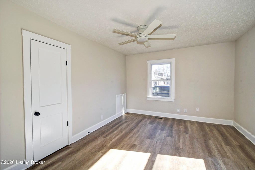 Photo of 2731 Fleming Ave, Louisville, KY 40206 (MLS # 1727382)
