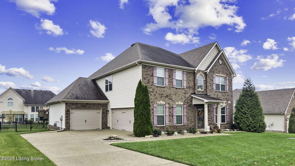 Photo of 18107 Brightleaf Pl, Fisherville, KY 40023 (MLS # 1710528)