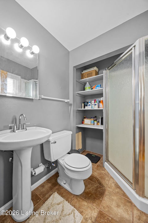 Tiny photo for 6804 Orange Blossom Rd, Louisville, KY 40219 (MLS # 1728999)