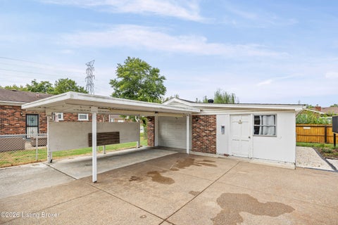 Tiny photo for 6804 Orange Blossom Rd, Louisville, KY 40219 (MLS # 1728999)