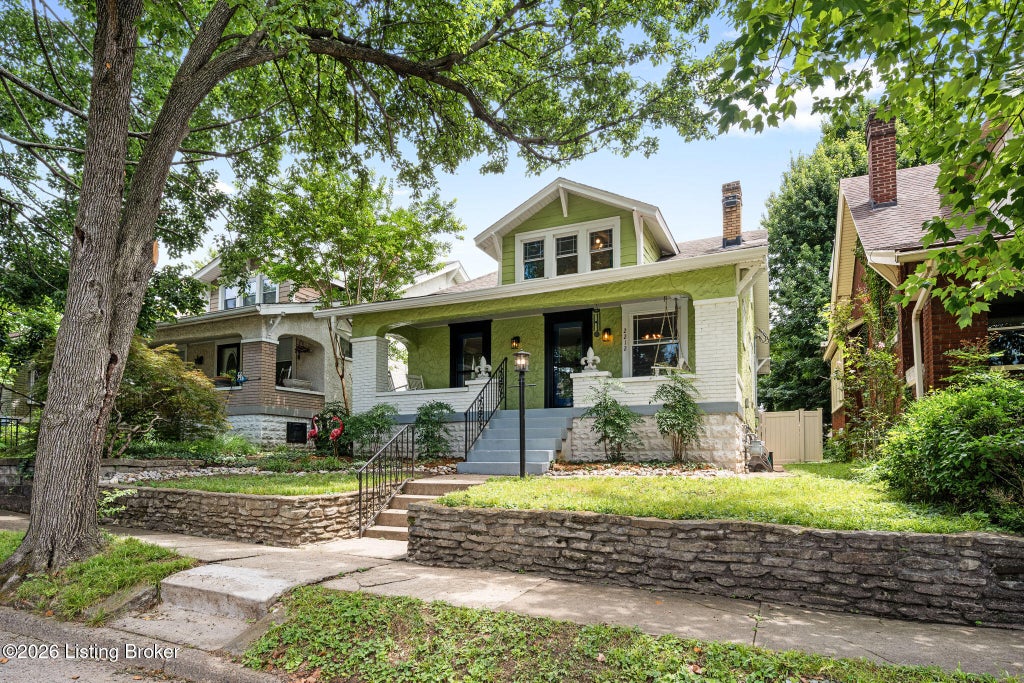Photo of 2212 Eastview Ave, Louisville, KY 40205 (MLS # 1720897)