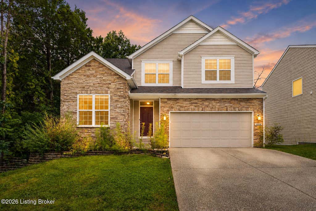 Photo of 12528 Deer Lake Ln, Louisville, KY 40299 (MLS # 1726741)
