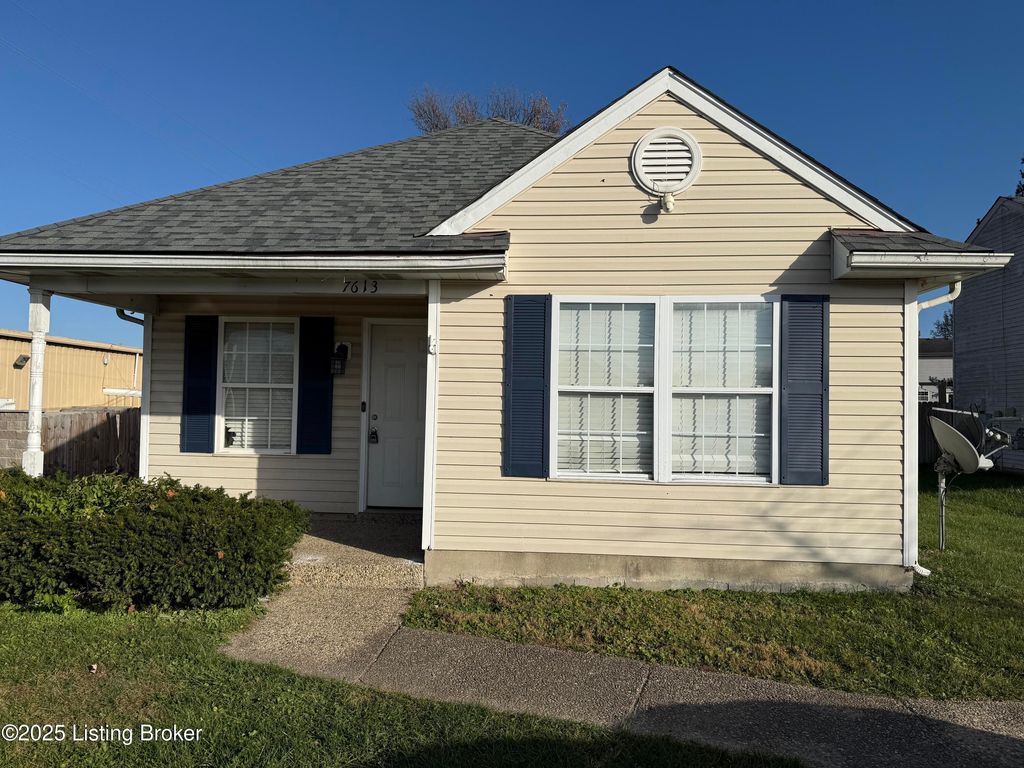 Photo of 7613 Beulah Church Rd, Louisville, KY 40228 (MLS # 1704229)