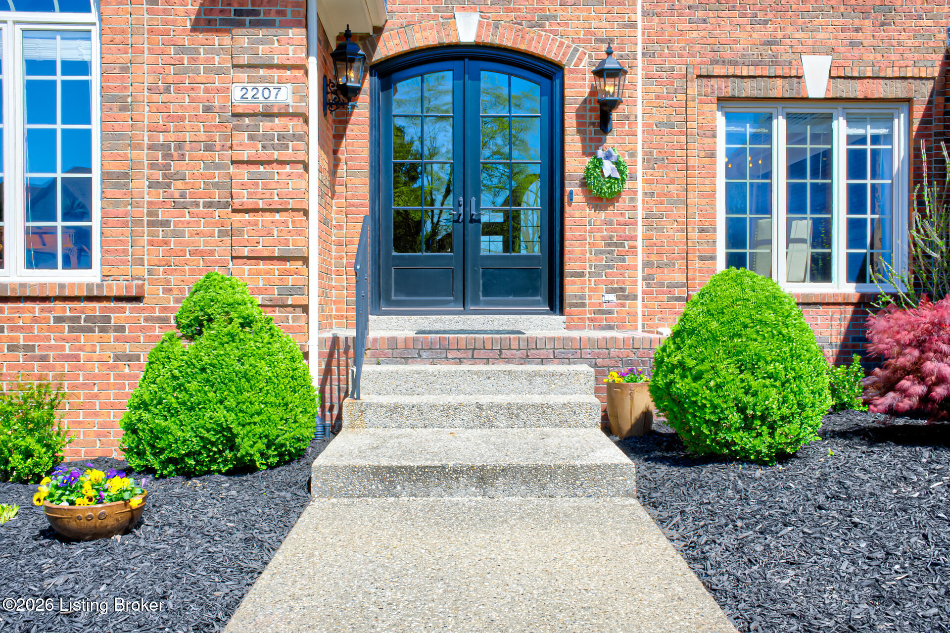 2207 Highland Springs Pl