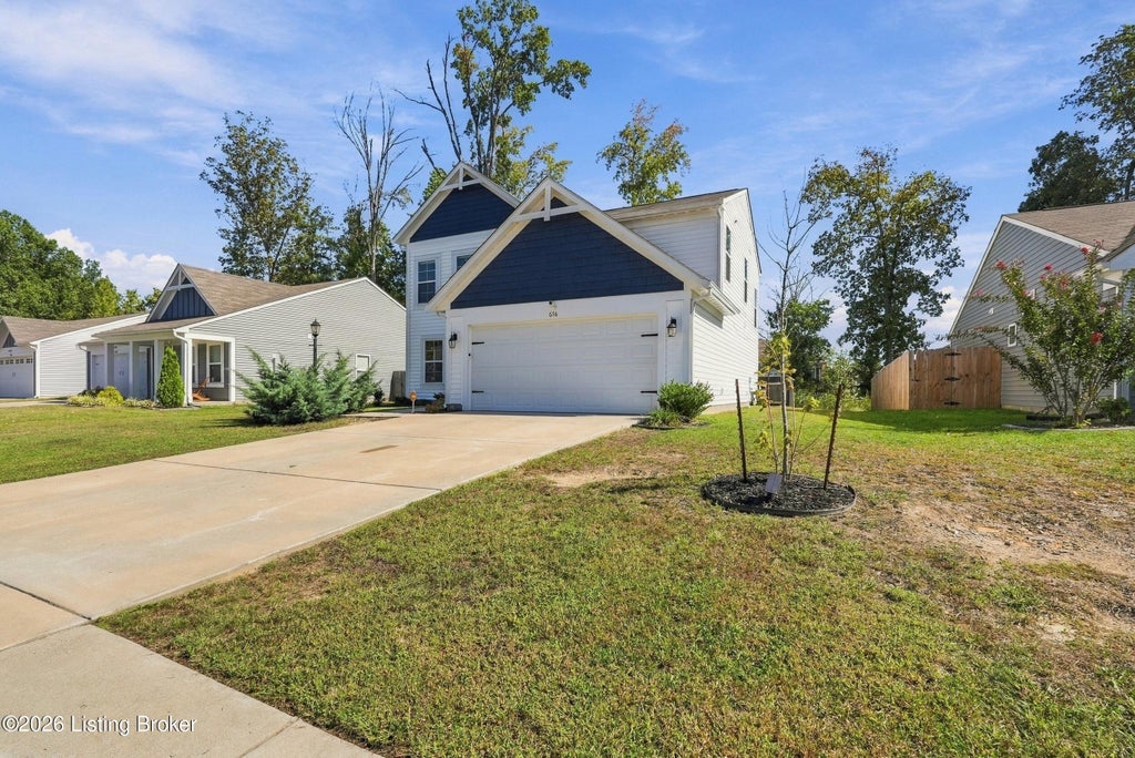 Photo of 676 Mallard Lake Blvd, Shepherdsville, KY 40165 (MLS # 1731391)