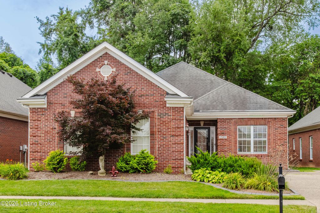 Photo of 7120 Brett Frazier Dr, Louisville, KY 40291 (MLS # 1721747)