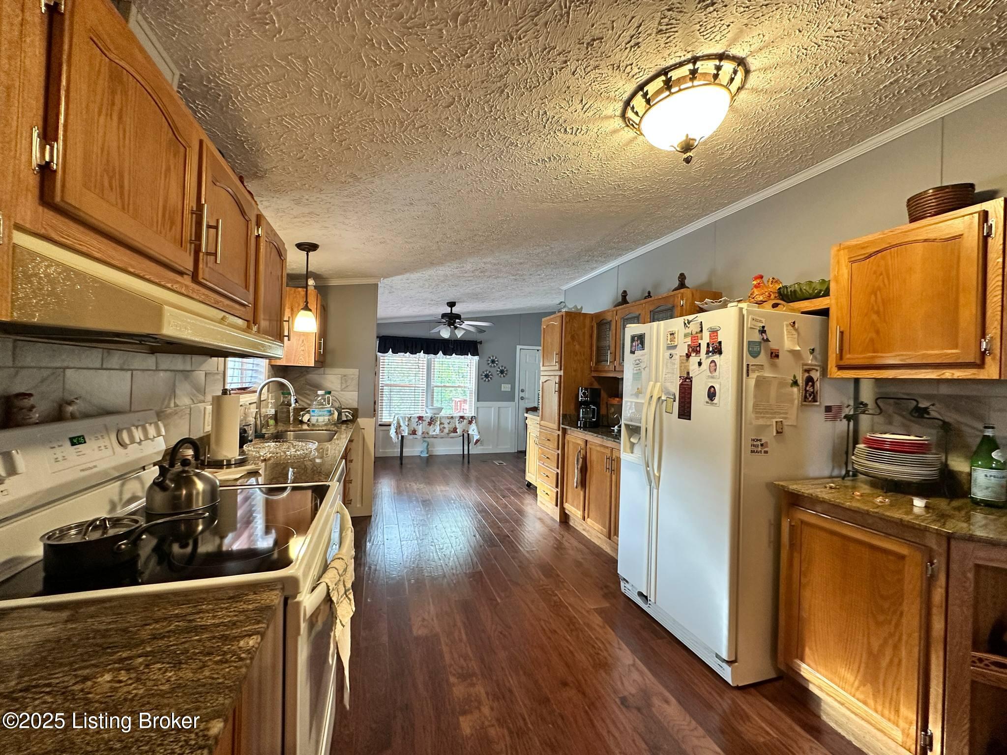 588 Sleepy Hollow Cir, Clarkson, Kentucky image 19