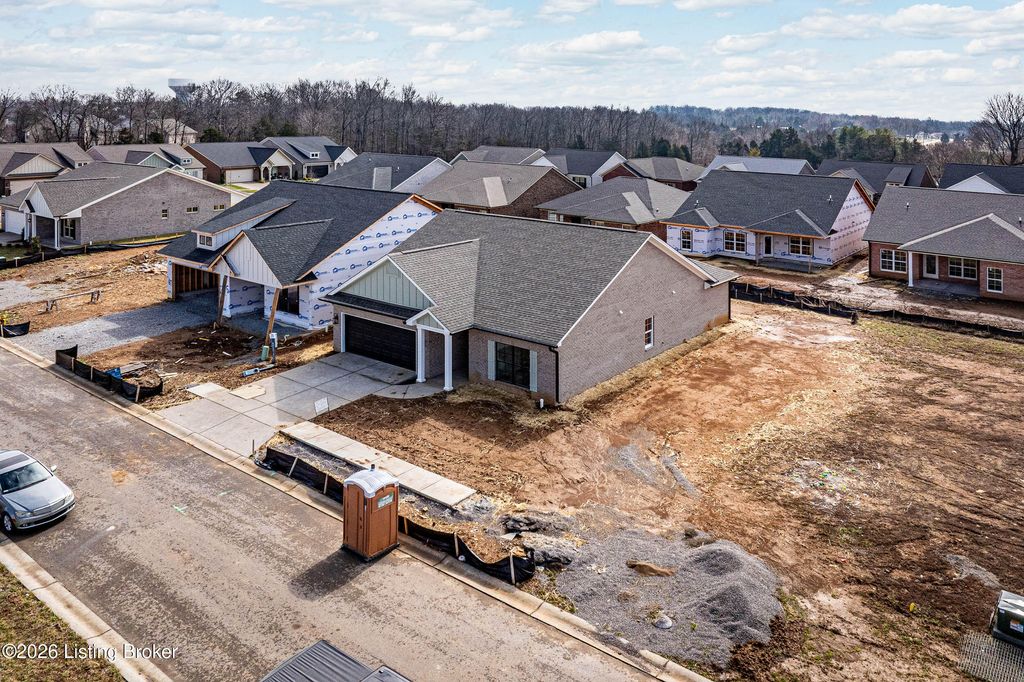 Photo of 10112 Cedar Valley Ct, Louisville, KY 40291 (MLS # 1710439)