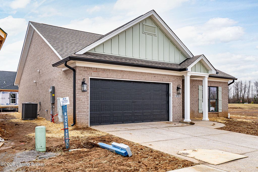 Photo of 10112 Cedar Valley Ct, Louisville, KY 40291 (MLS # 1710439)