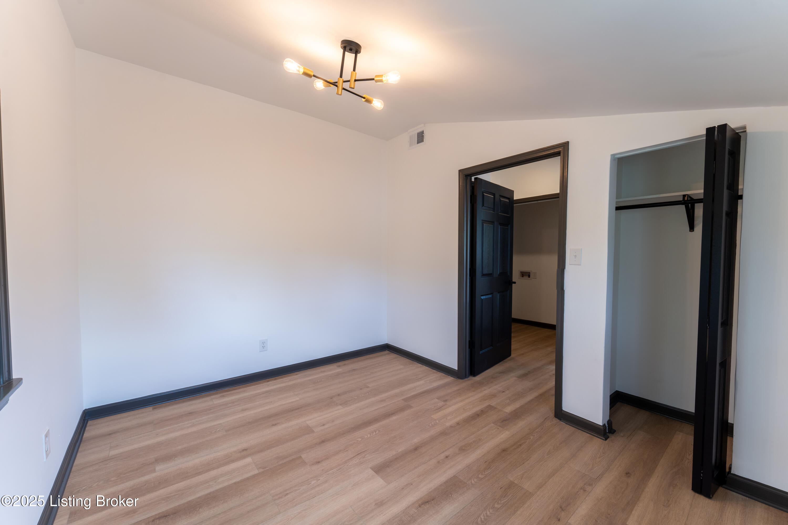 110 N Rastetter Ave, Louisville, Pennsylvania image 39