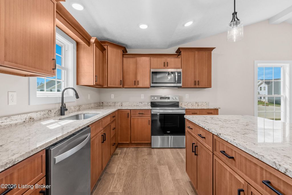 Photo of 504 Ashwood Ave, Elizabethtown, KY 42701 (MLS # 1713763)