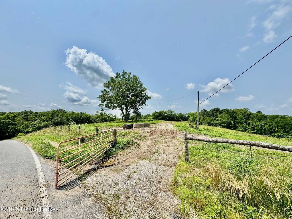 Photo of 5298 Battle Rd, Mackville, KY 40040 (MLS # 1705114)