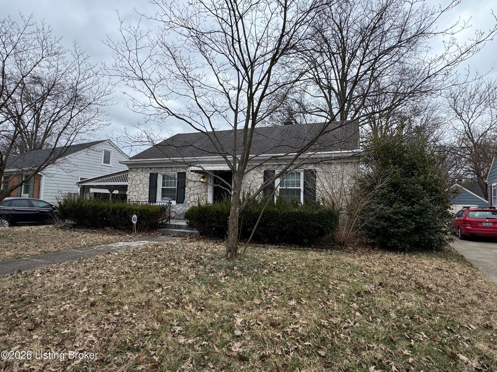 Photo of 414 Christopher Pl, Louisville, KY 40214 (MLS # 1709759)