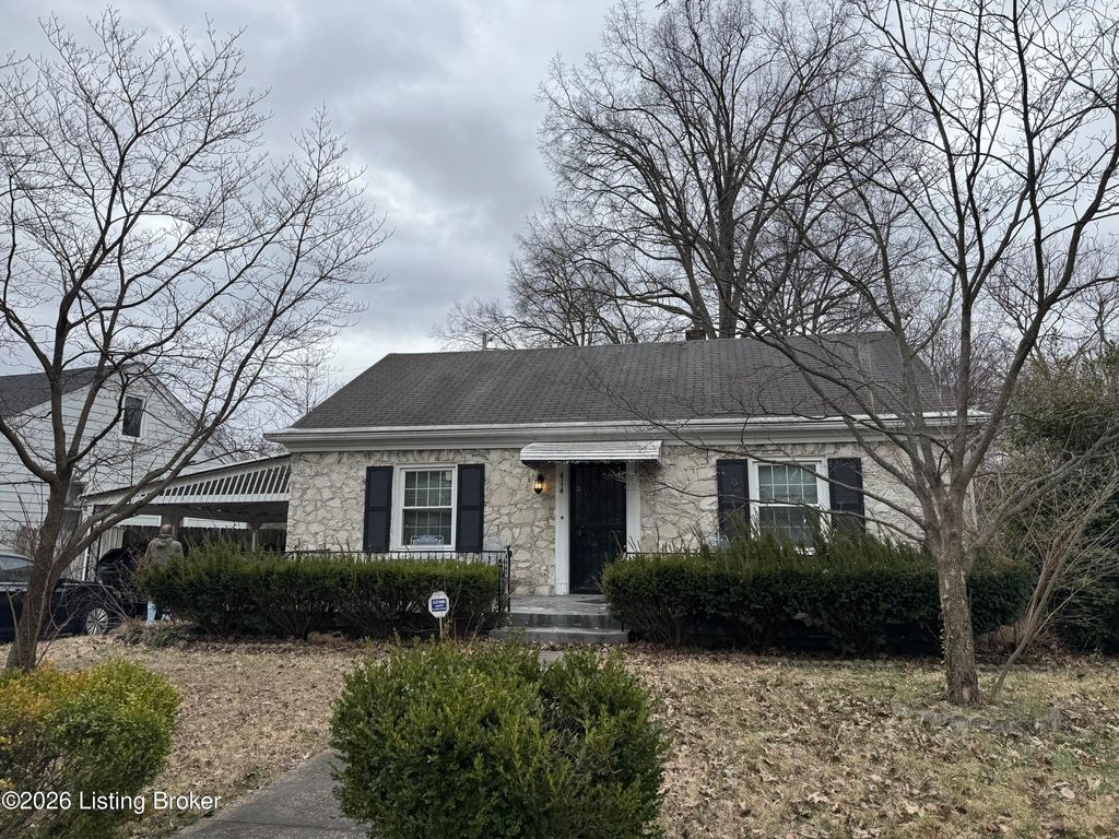 Photo of 414 Christopher Pl, Louisville, KY 40214 (MLS # 1709759)