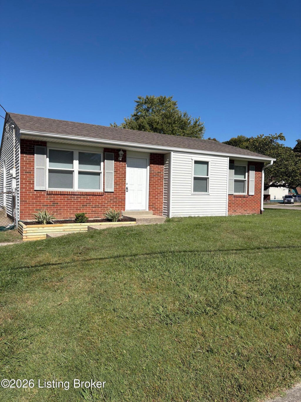 Photo of 4717 Arroyo Trail, Louisville, KY 40229 (MLS # 1732320)