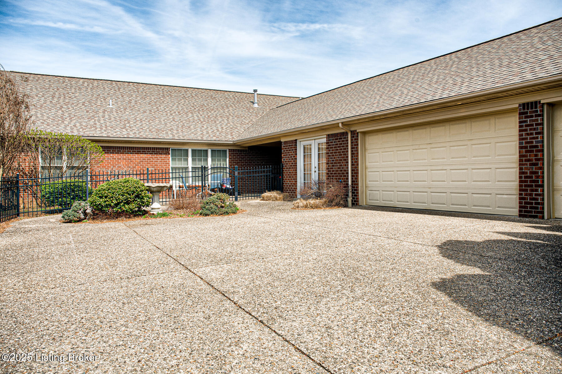 1004 Champions Cir, Simpsonville, Kentucky image 34