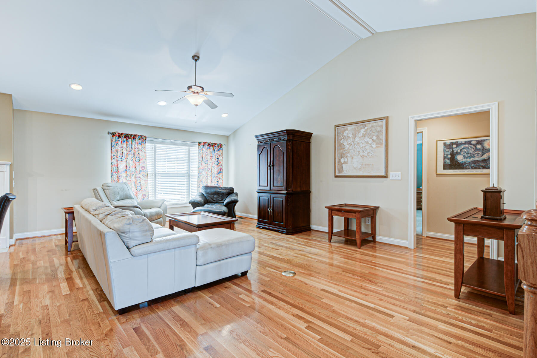 1004 Champions Cir, Simpsonville, Kentucky image 7