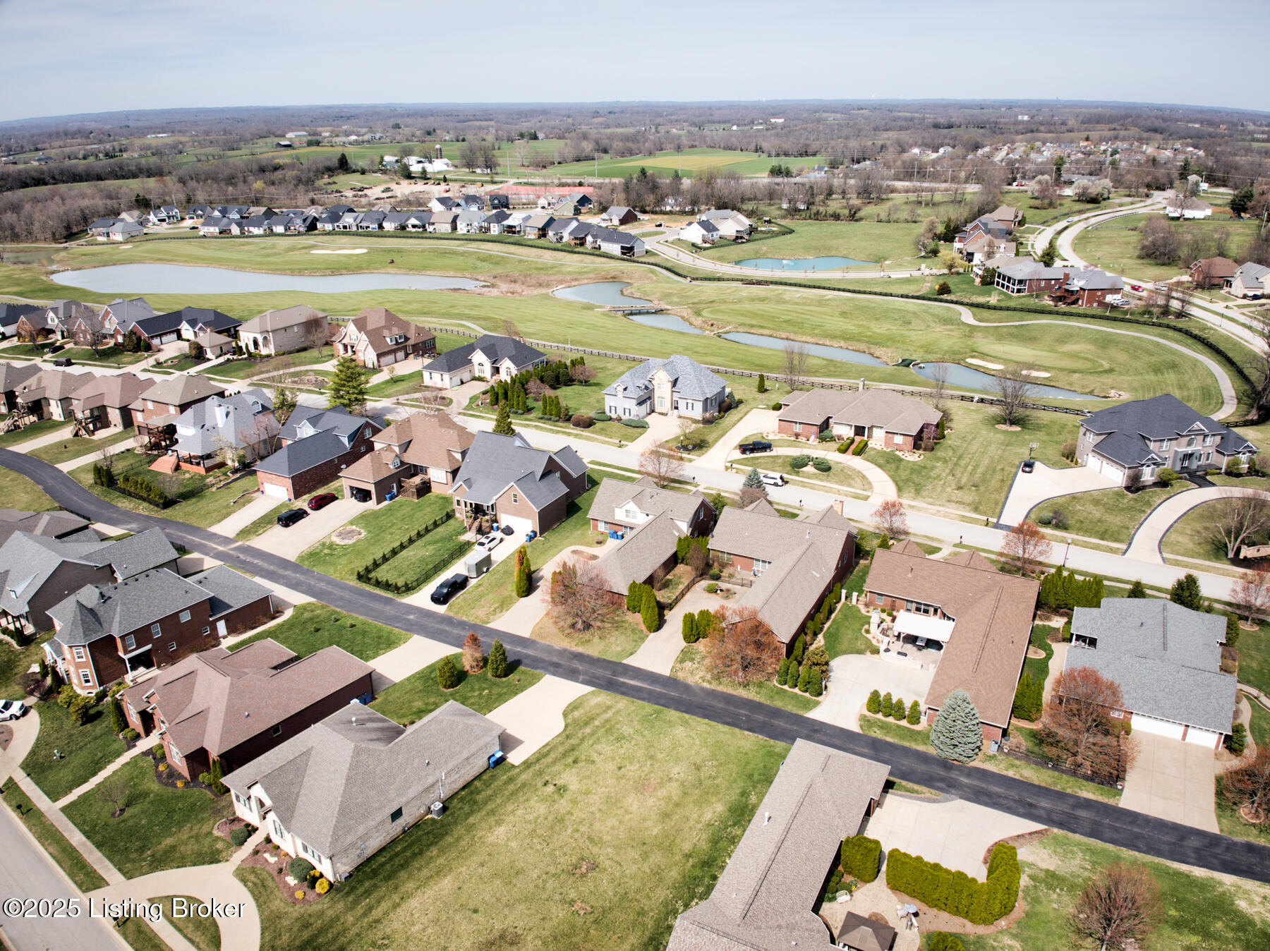 1004 Champions Cir, Simpsonville, Kentucky image 42