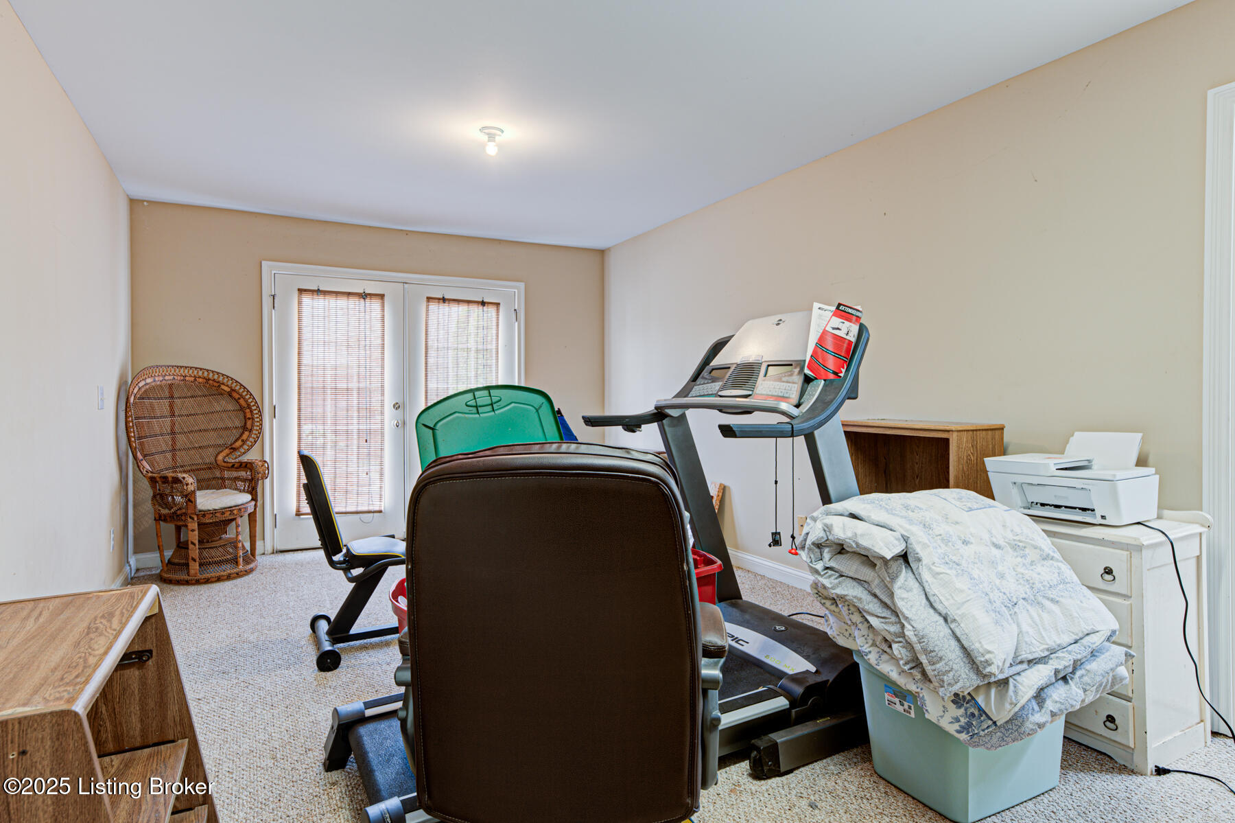 1004 Champions Cir, Simpsonville, Kentucky image 27