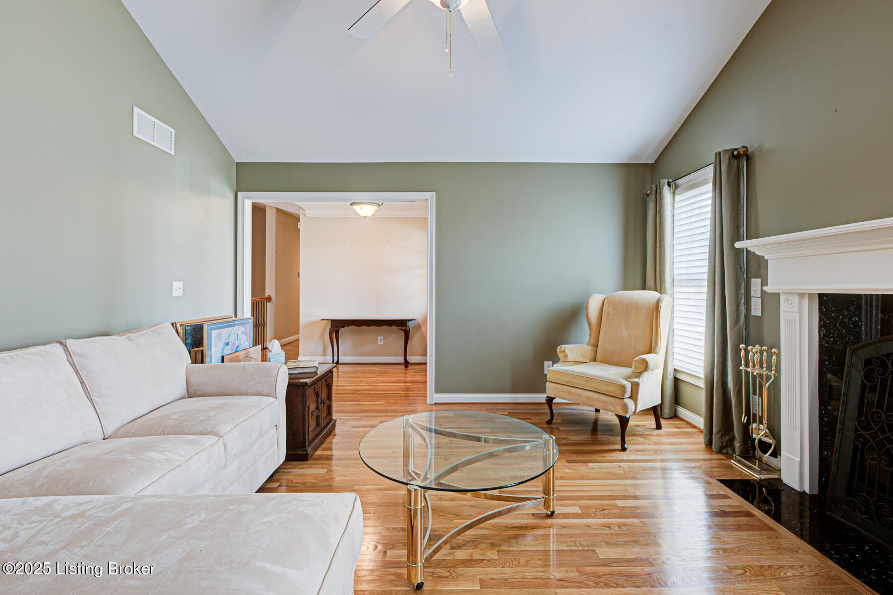 1004 Champions Cir, Simpsonville, Kentucky image 6