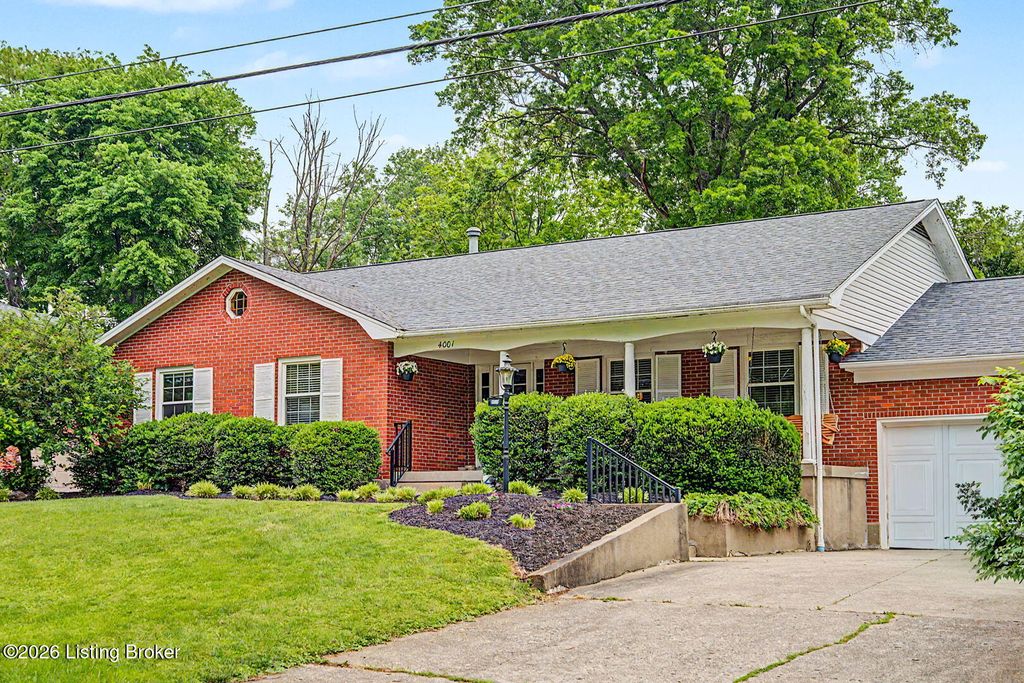 Photo of 4001 Kirby Ln, Louisville, KY 40299 (MLS # 1715998)