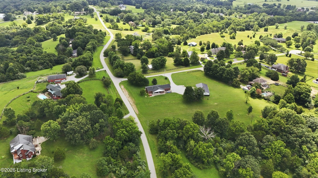 Photo of 3712 Blossom Dr, La Grange, KY 40031 (MLS # 1724123)
