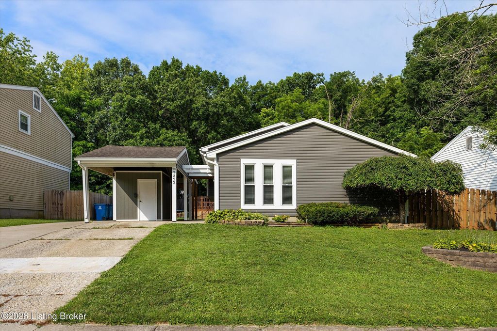 Photo of 7322 Sideoats Dr, Crestwood, KY 40014 (MLS # 1722875)