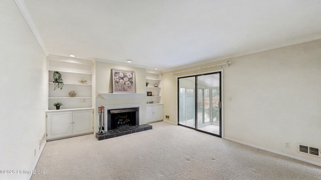 Photo of 3607 Brownsboro Rd #13, Louisville, KY 40207 (MLS # 1711153)