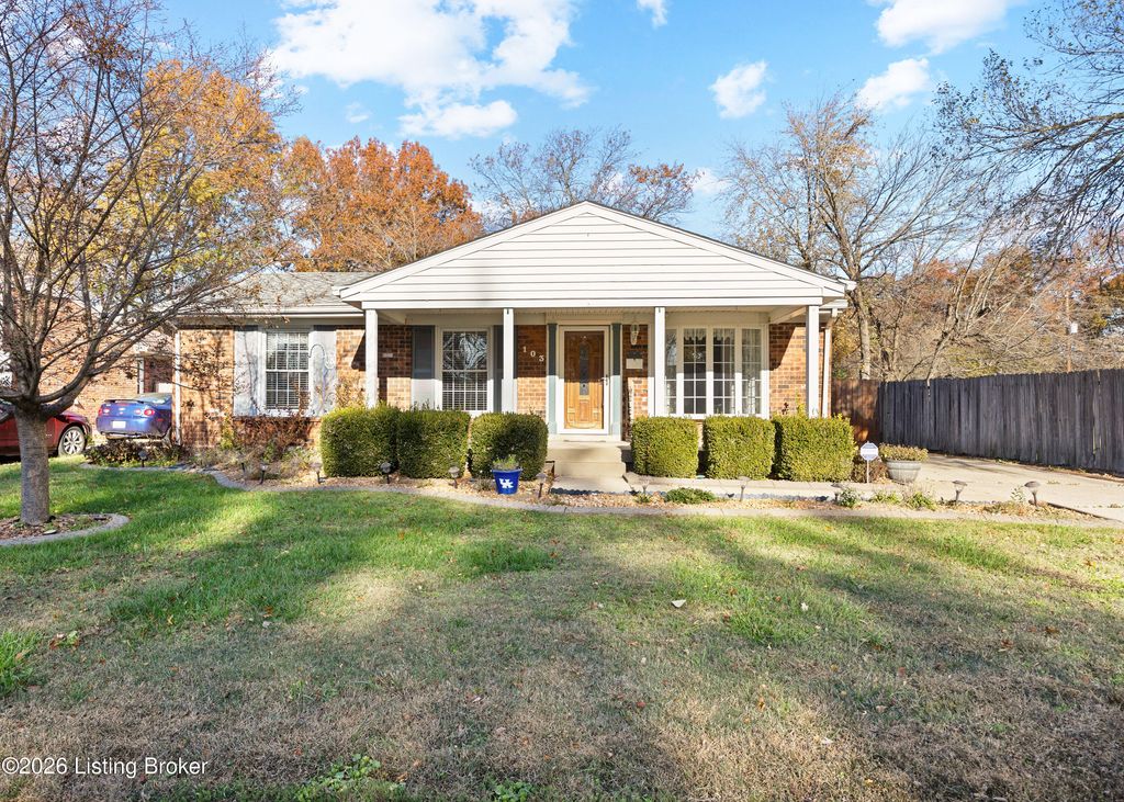 Photo of 103 Scottsdale Blvd, Louisville, KY 40214 (MLS # 1712043)