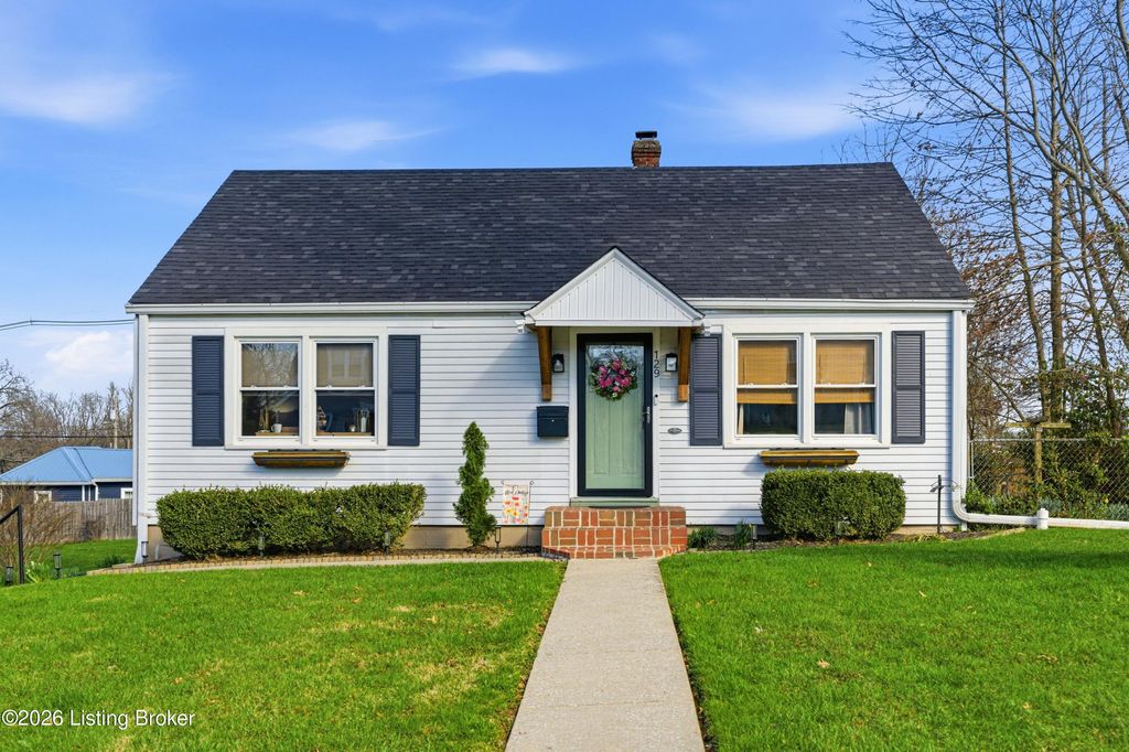 Photo of 129 Alton Rd, Shelbyville, KY 40065 (MLS # 1712023)