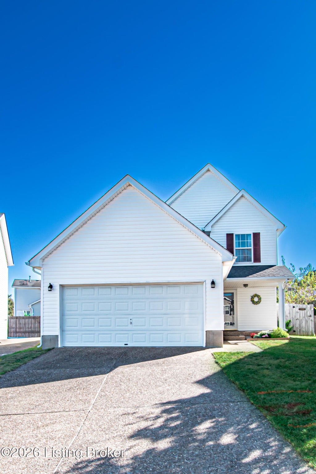 Photo of 3905 Mimosa View Dr, Louisville, KY 40299 (MLS # 1732939)