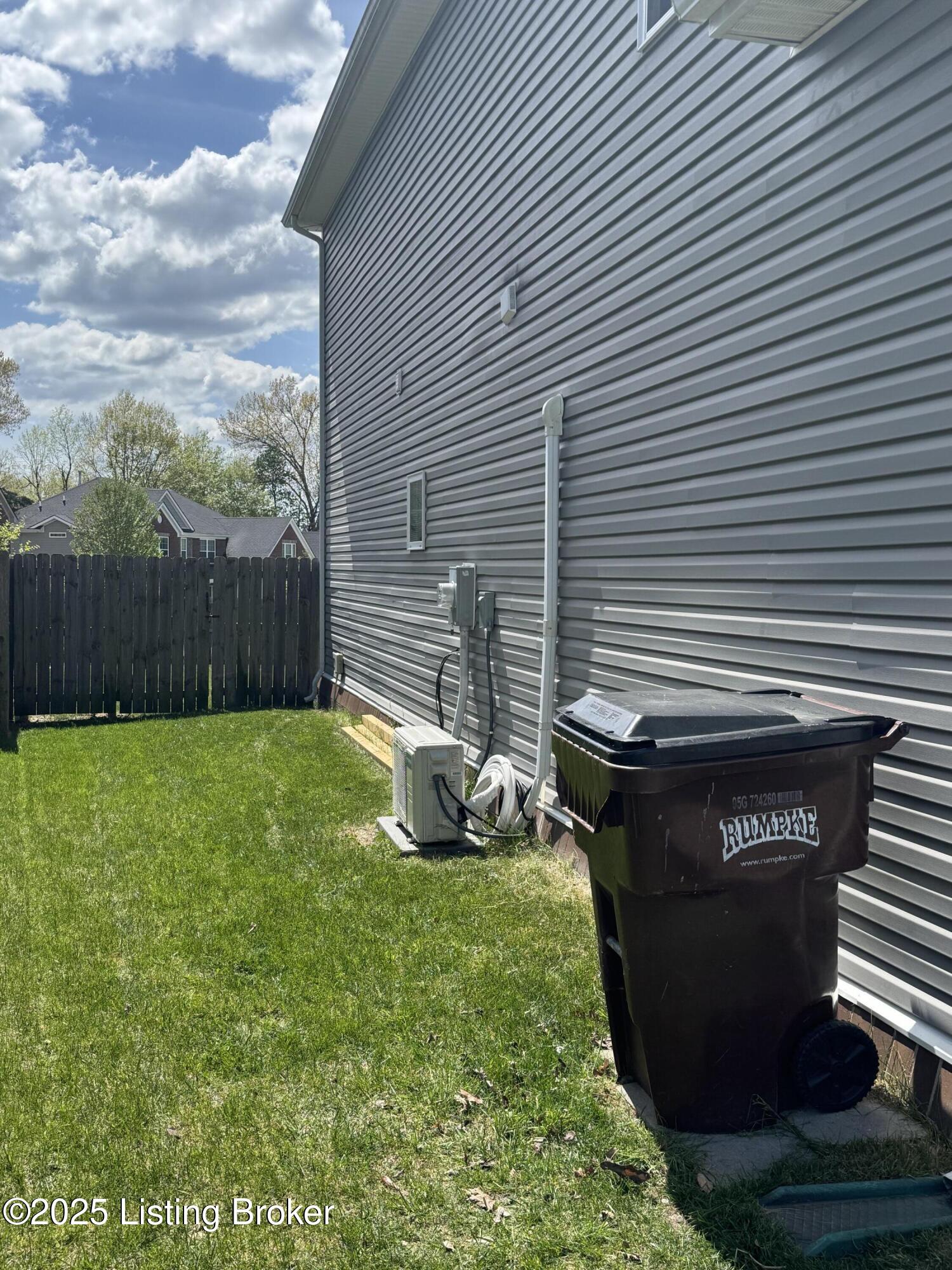 1906 Carabiner Way, Louisville, Pennsylvania image 5