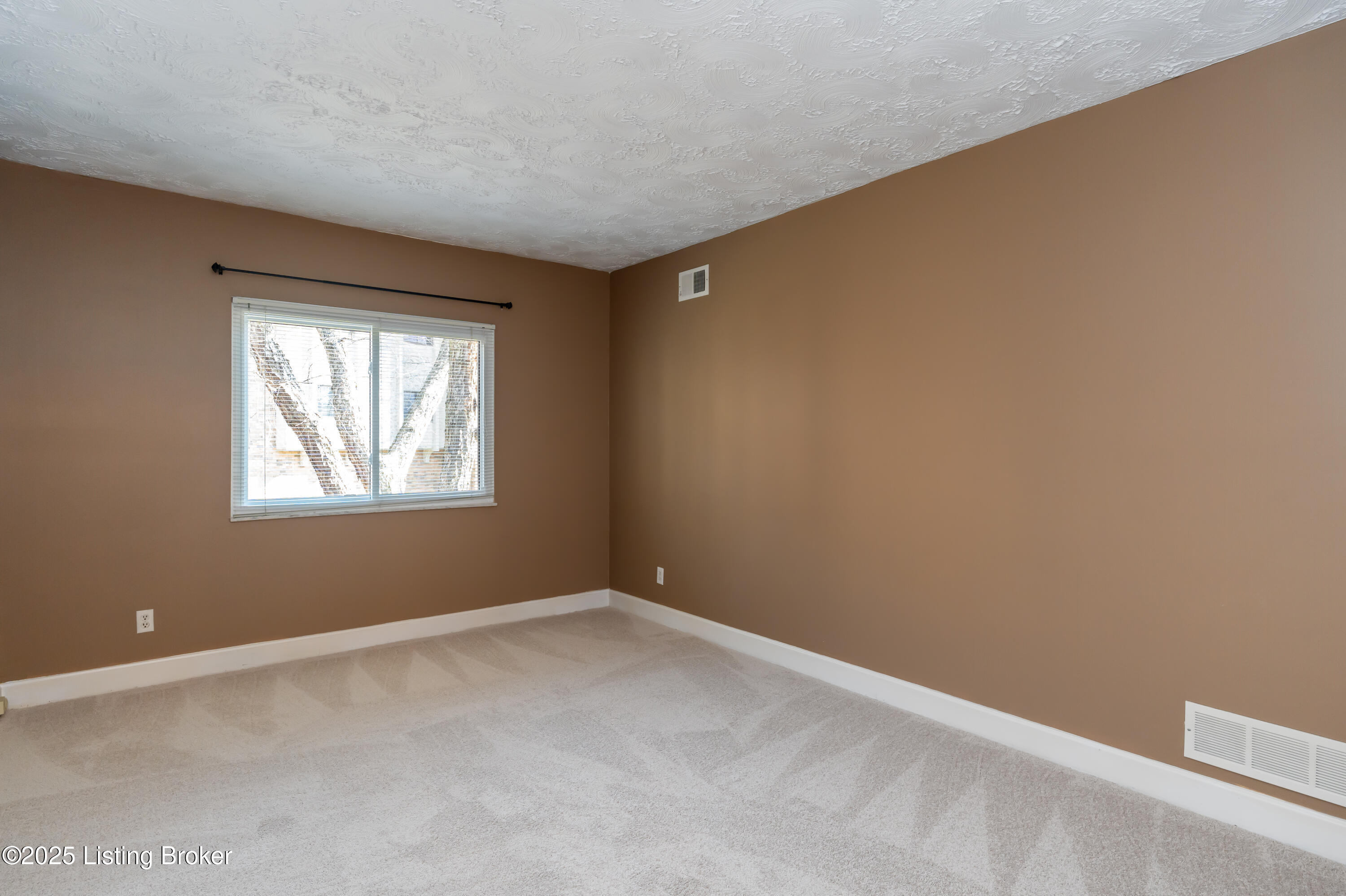 5800 Coach Gate Wynde #295 B, Louisville, Kentucky image 9