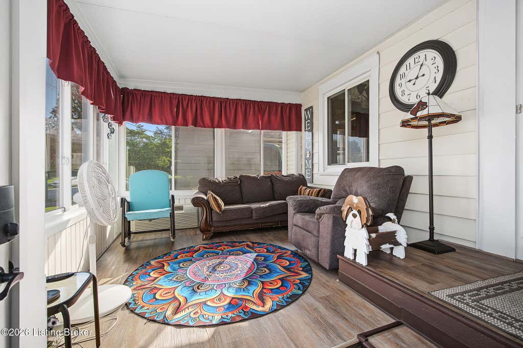 Photo of 1616 Russell Ave, Louisville, KY 40213 (MLS # 1725030)