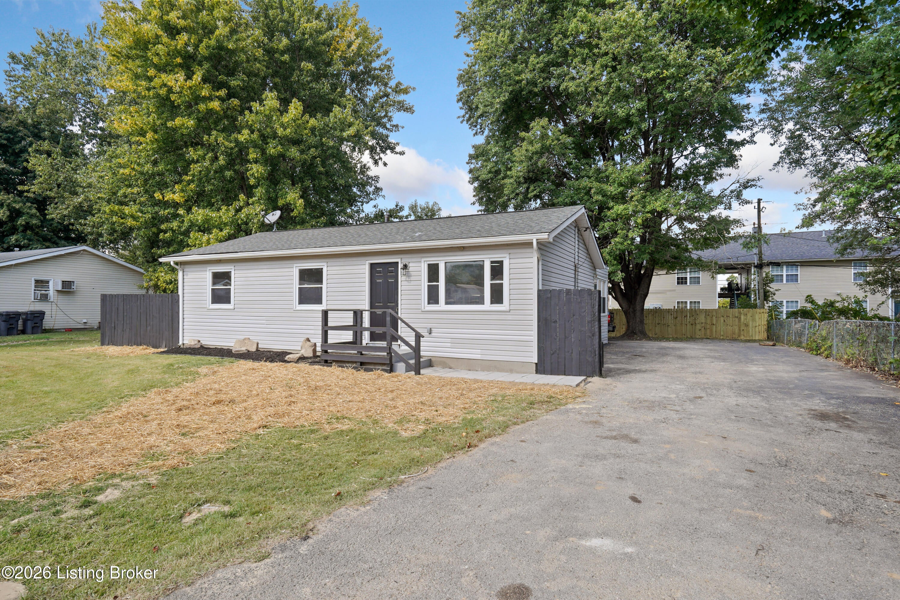 124 Melody Ln