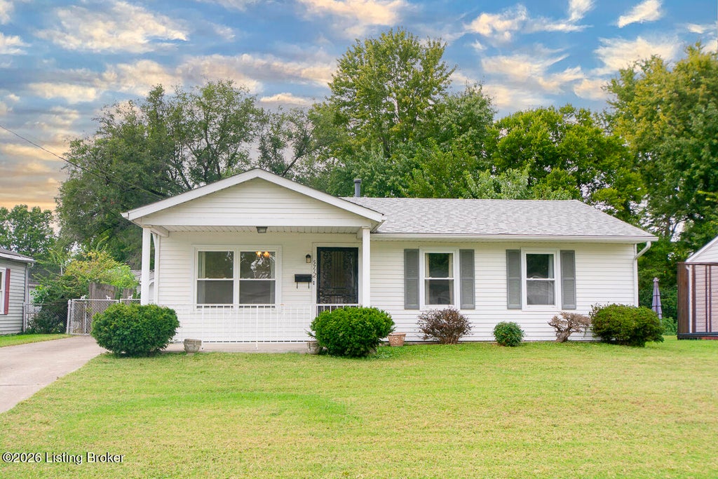 Photo of 5712 Loretta St, Louisville, KY 40213 (MLS # 1730133)
