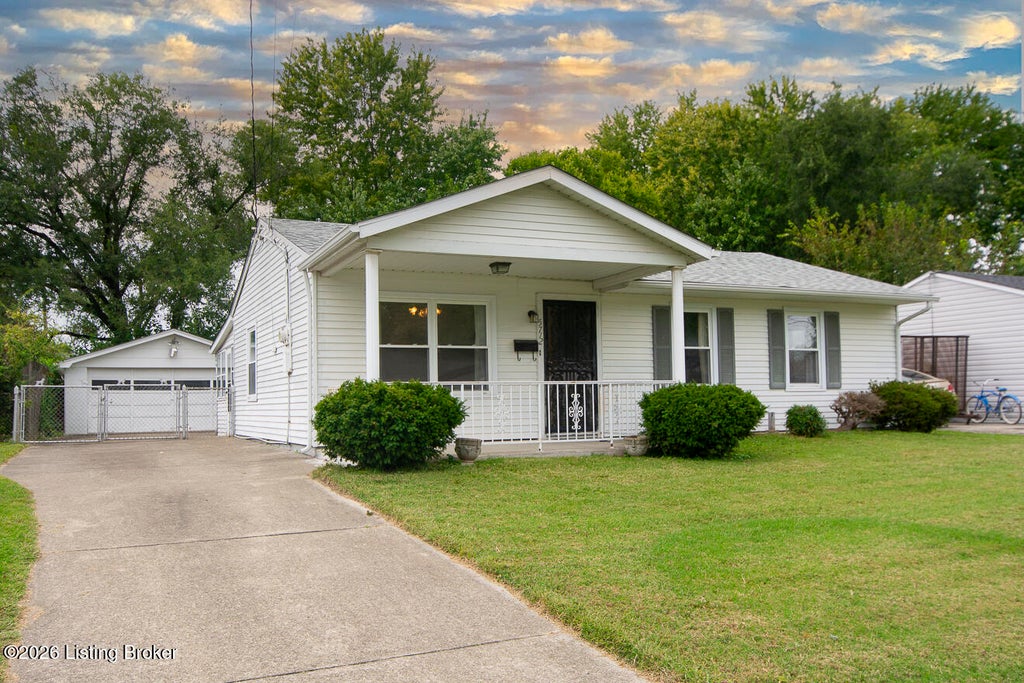 Photo of 5712 Loretta St, Louisville, KY 40213 (MLS # 1730133)