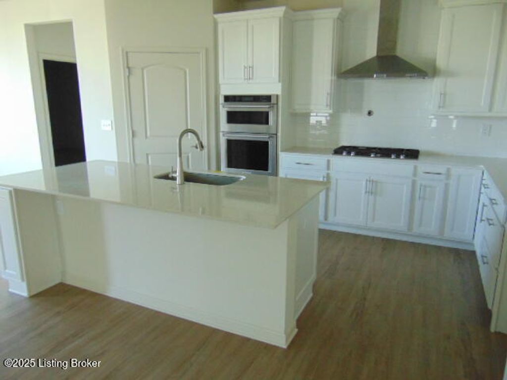 Photo of 3715 Creekstone Bluff Blvd, La Grange, KY 40031 (MLS # 1698664)