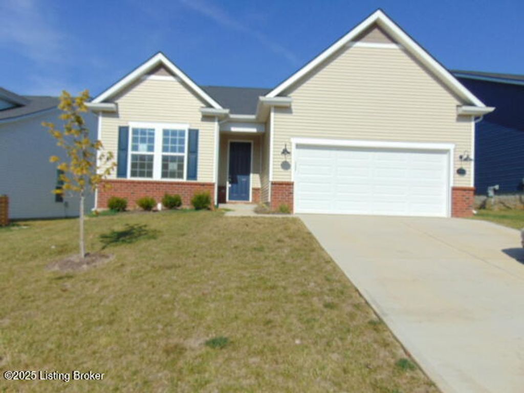 Photo of 3715 Creekstone Bluff Blvd, La Grange, KY 40031 (MLS # 1698664)