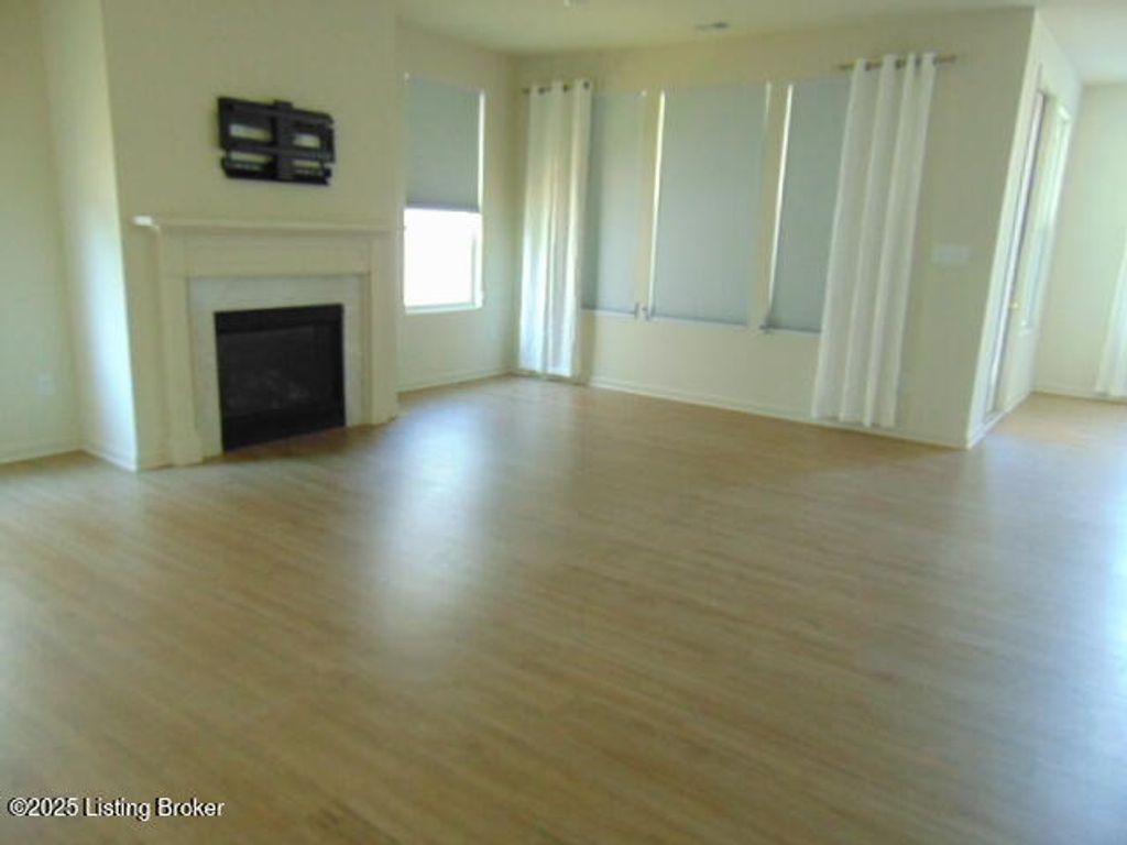 Photo of 3715 Creekstone Bluff Blvd, La Grange, KY 40031 (MLS # 1698664)
