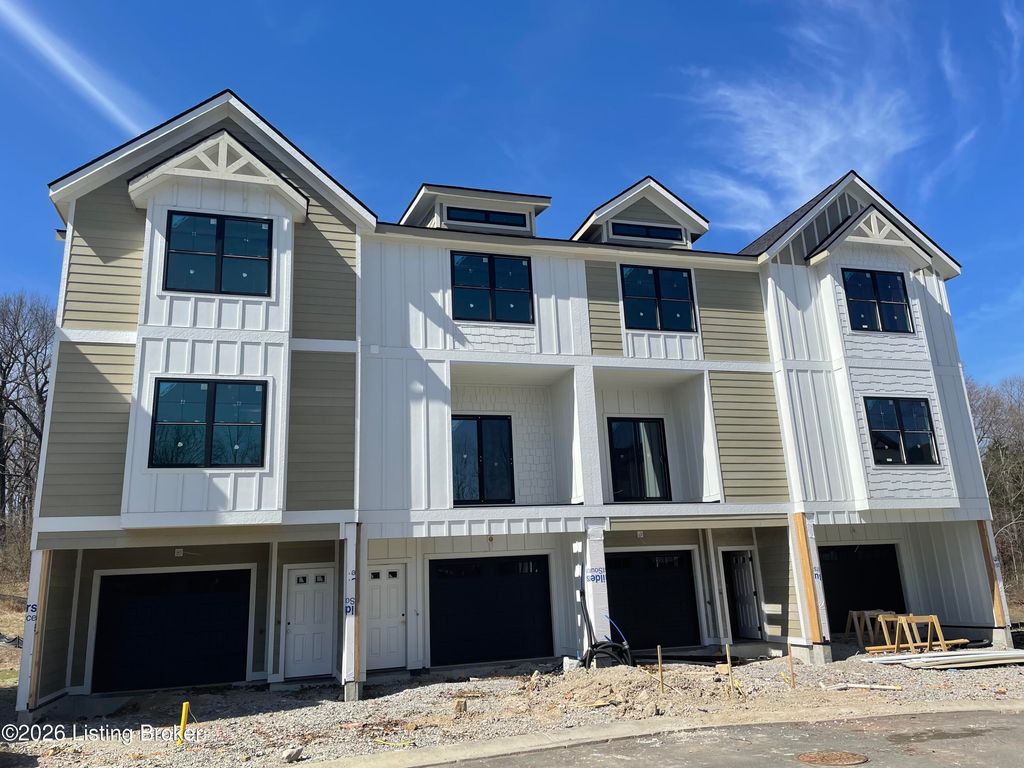 Photo of 7306 Park Vue Dr, Crestwood, KY 40014 (MLS # 1719183)