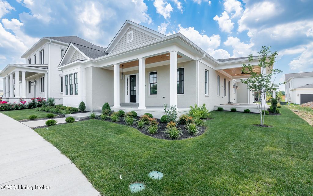 Photo of 11614 Skypilot St, Prospect, KY 40059 (MLS # 1684146)