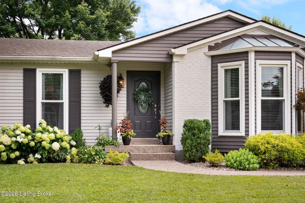 Photo of 4302 Holly Tree Dr, Louisville, KY 40241 (MLS # 1722759)