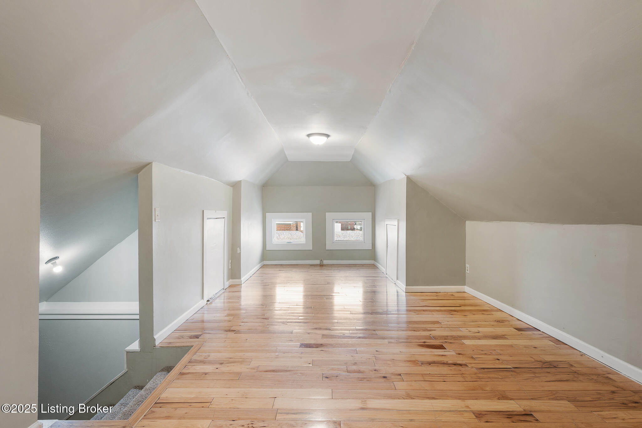 420 E Oak St, Louisville, Kentucky image 22