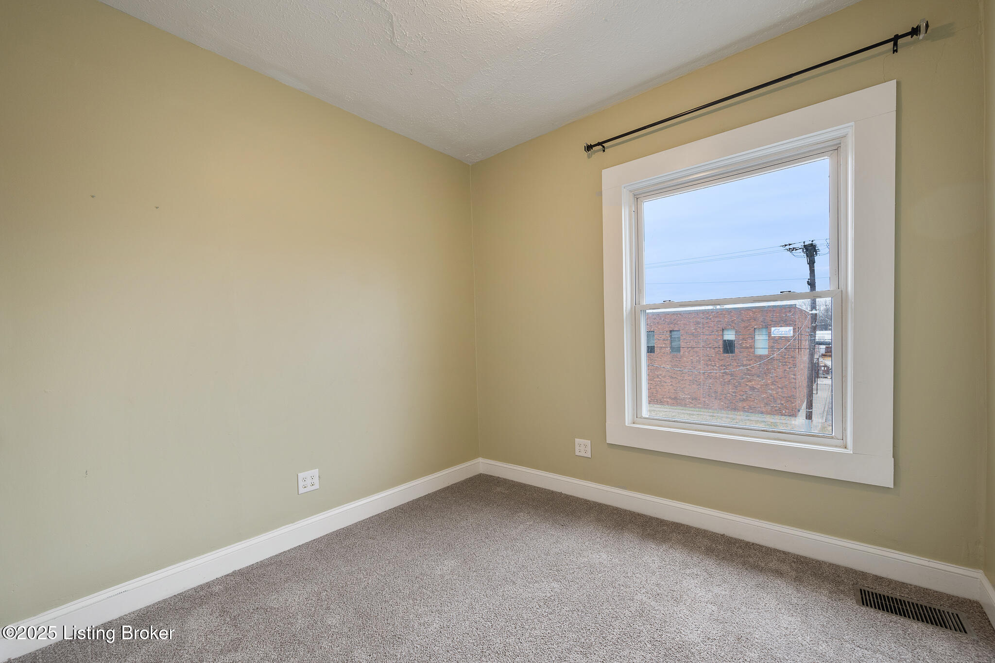 420 E Oak St, Louisville, Kentucky image 16